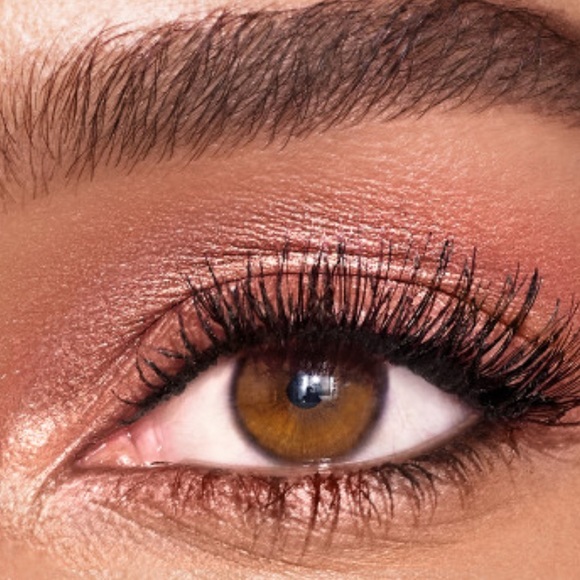 Charlotte Tilbury EYES TO MESMERISE
ROSE GOLD - Picture 5 of 10